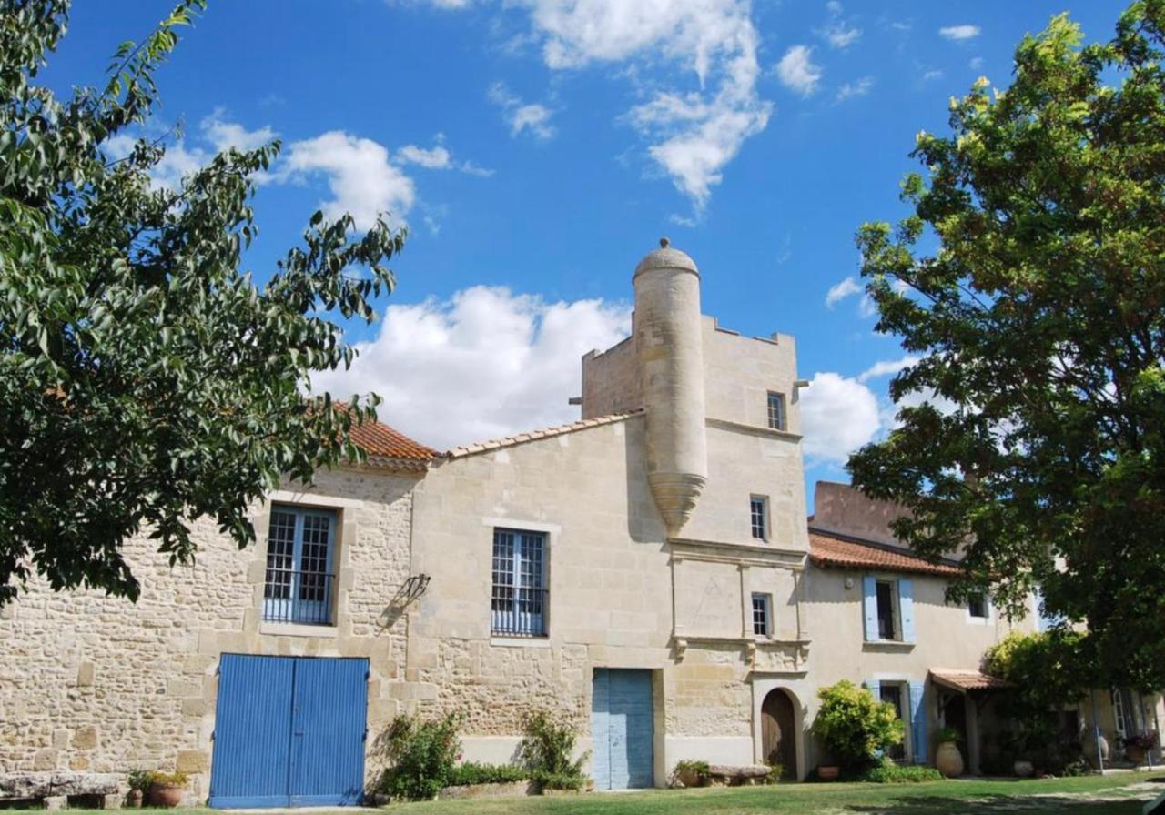 Ryad Celianna Arles Exterior photo